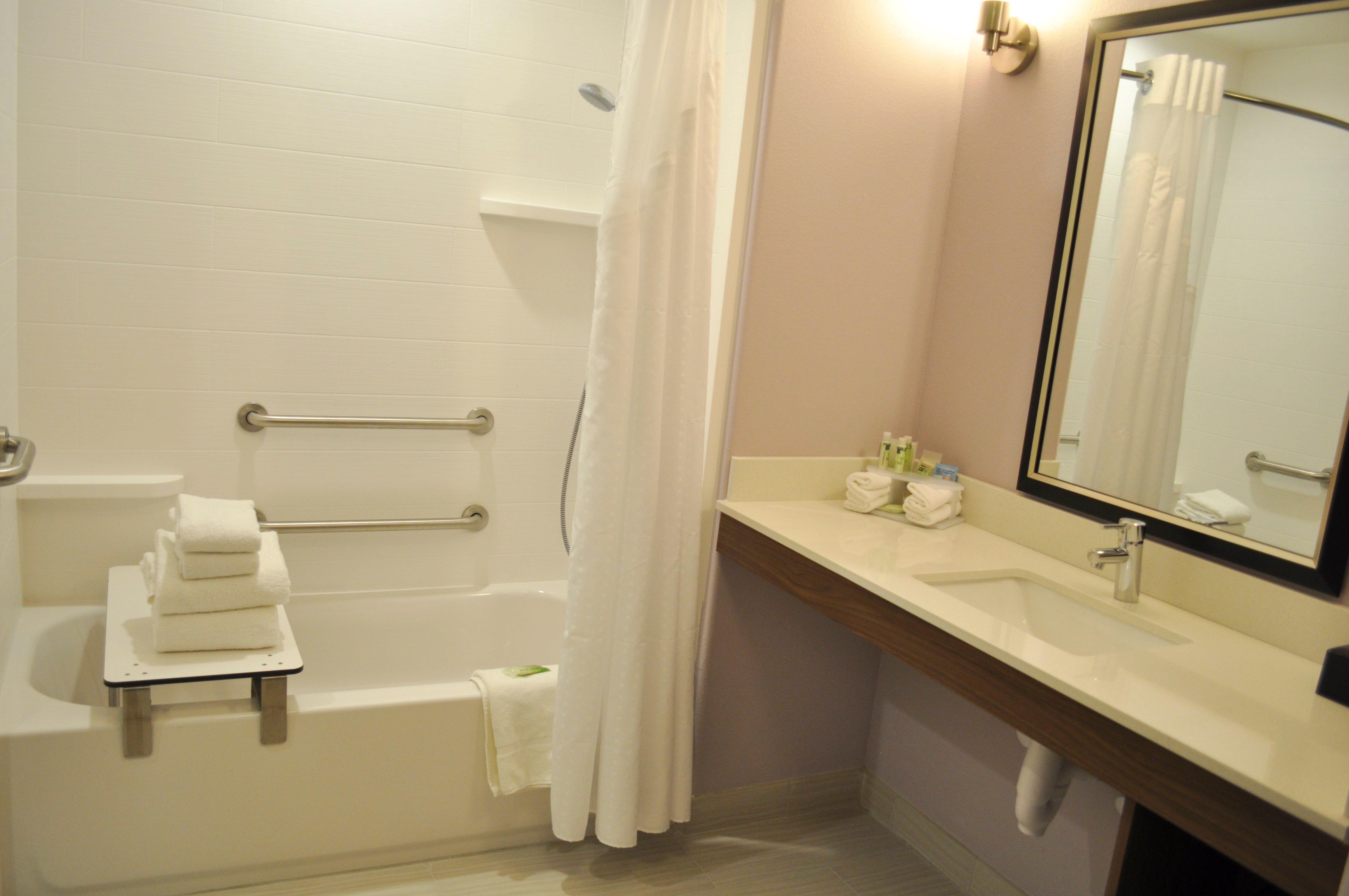 Holiday Inn Express & Suites Price By Ihg Buitenkant foto