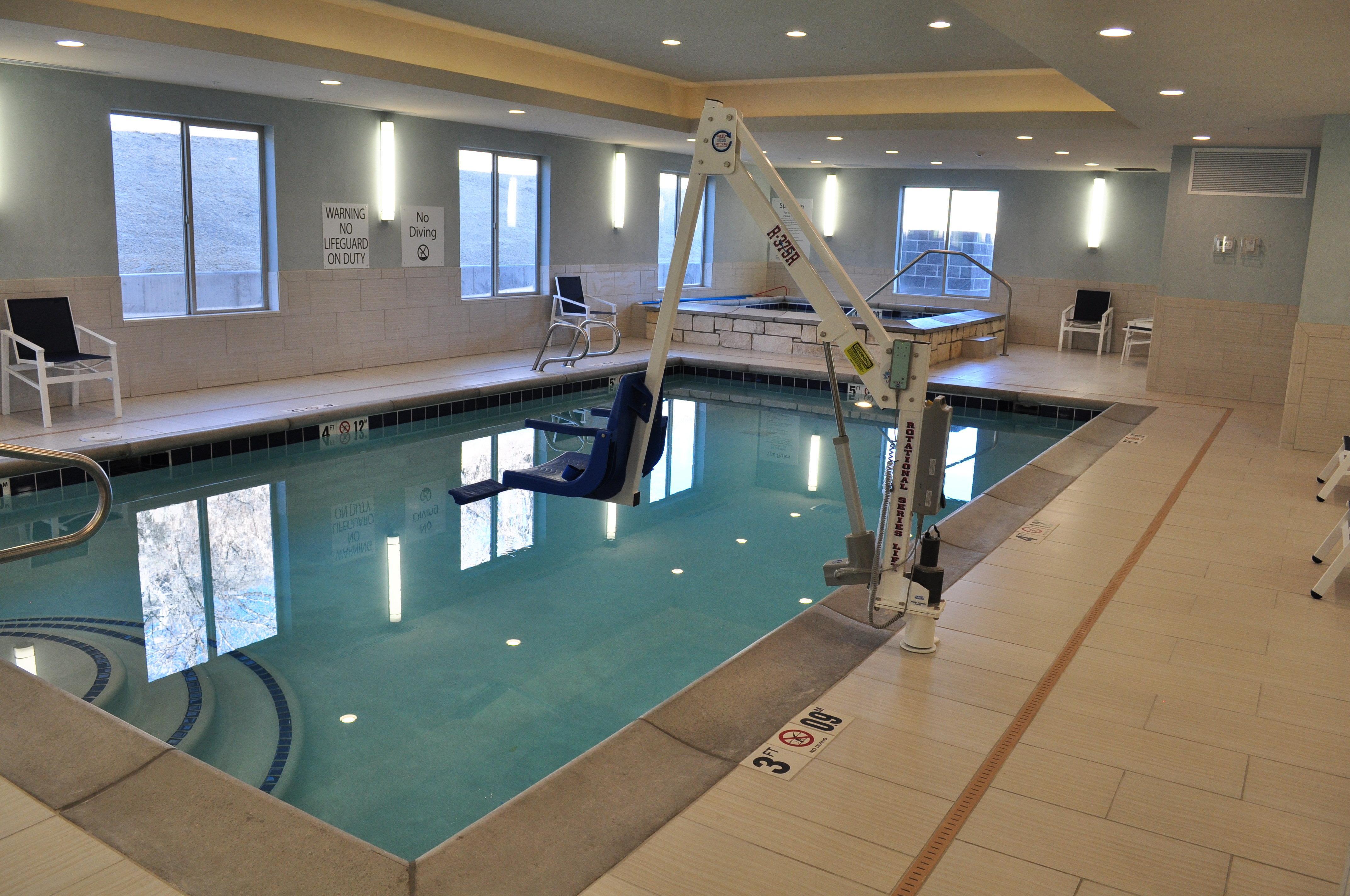 Holiday Inn Express & Suites Price By Ihg Buitenkant foto