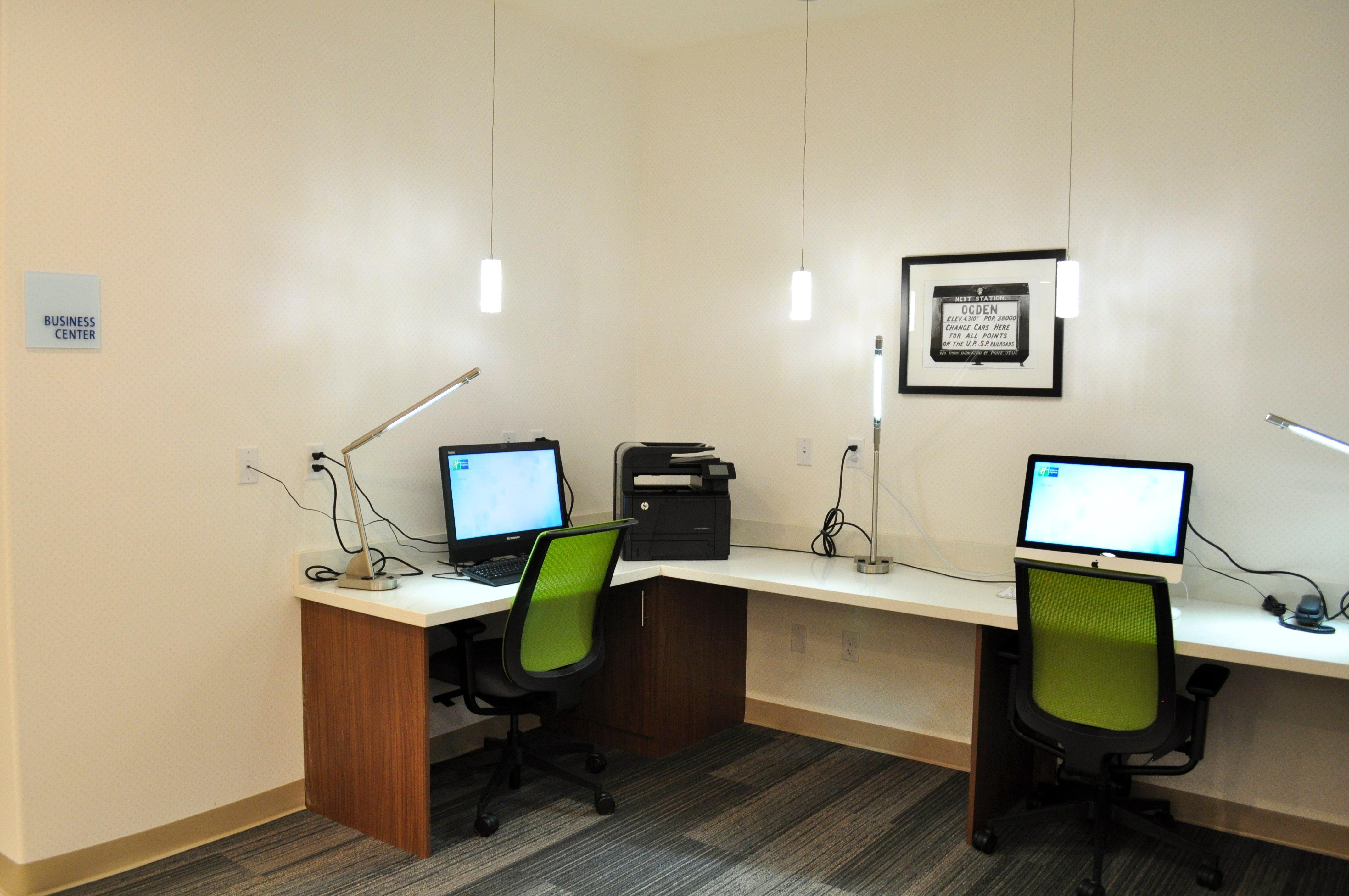 Holiday Inn Express & Suites Price By Ihg Buitenkant foto