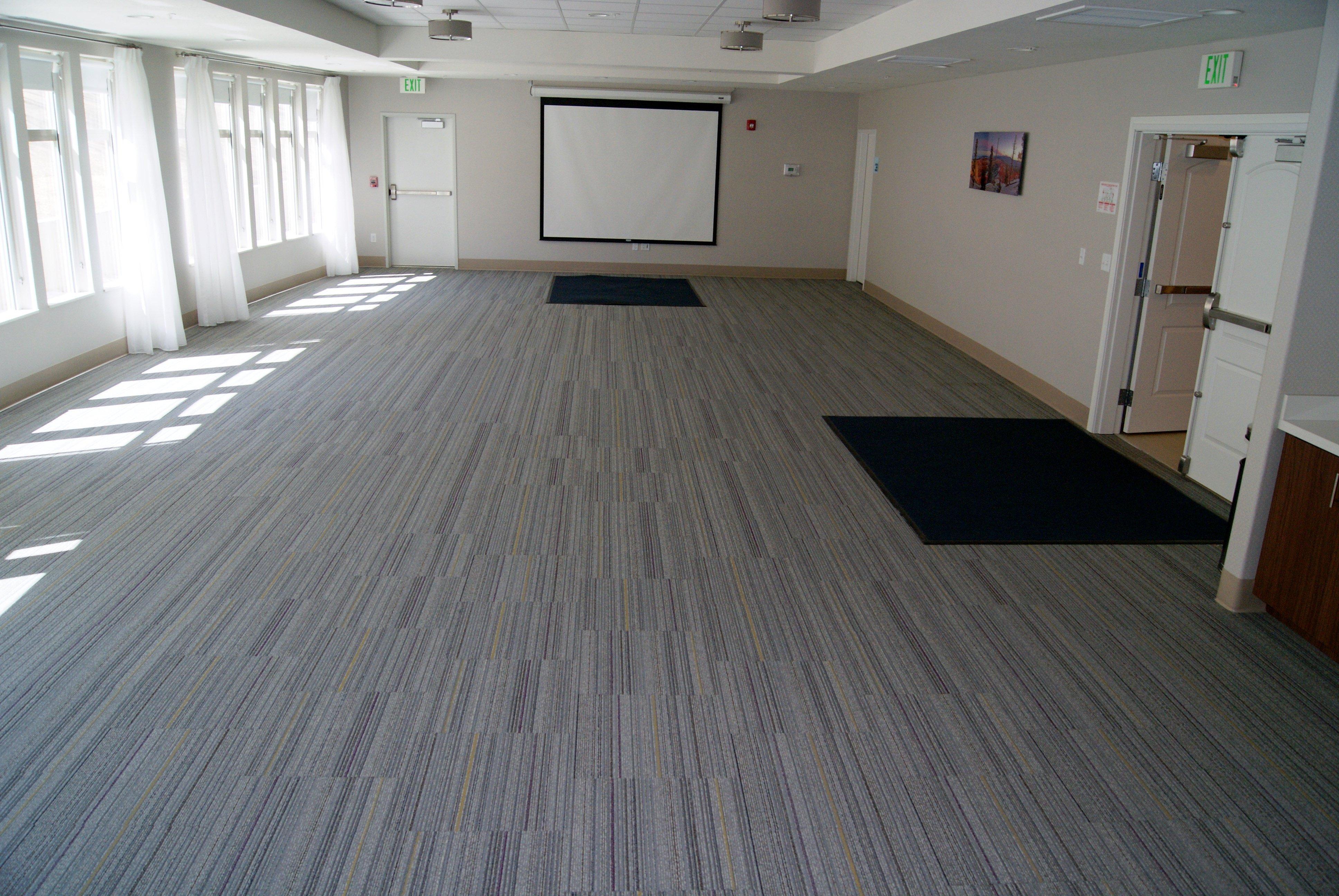 Holiday Inn Express & Suites Price By Ihg Buitenkant foto
